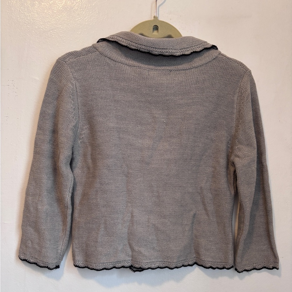 Grey cropped double breasted cardigan with black trim - Picture 2 of 6